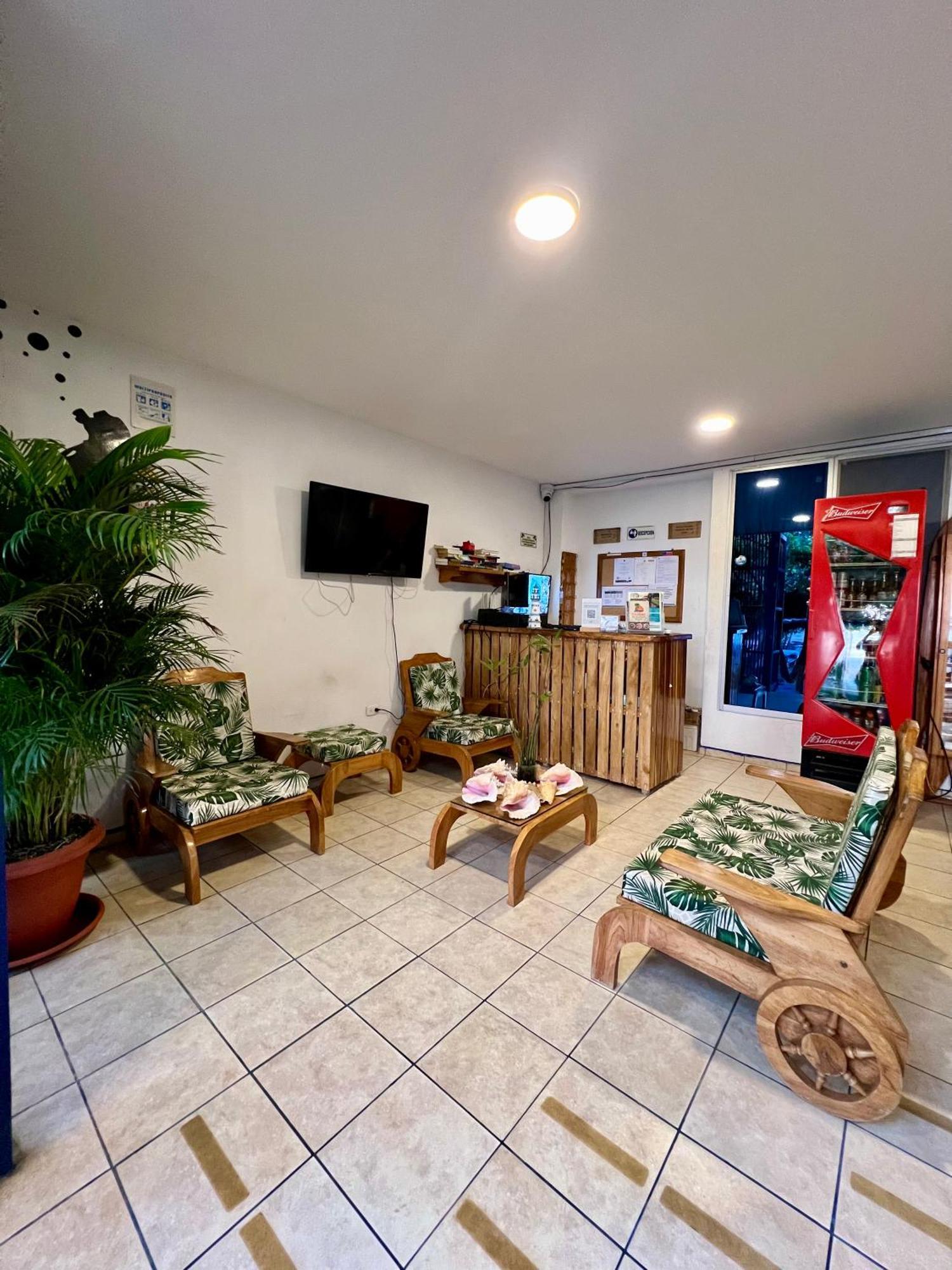 Hostel Beach House Rincón Exteriör bild
